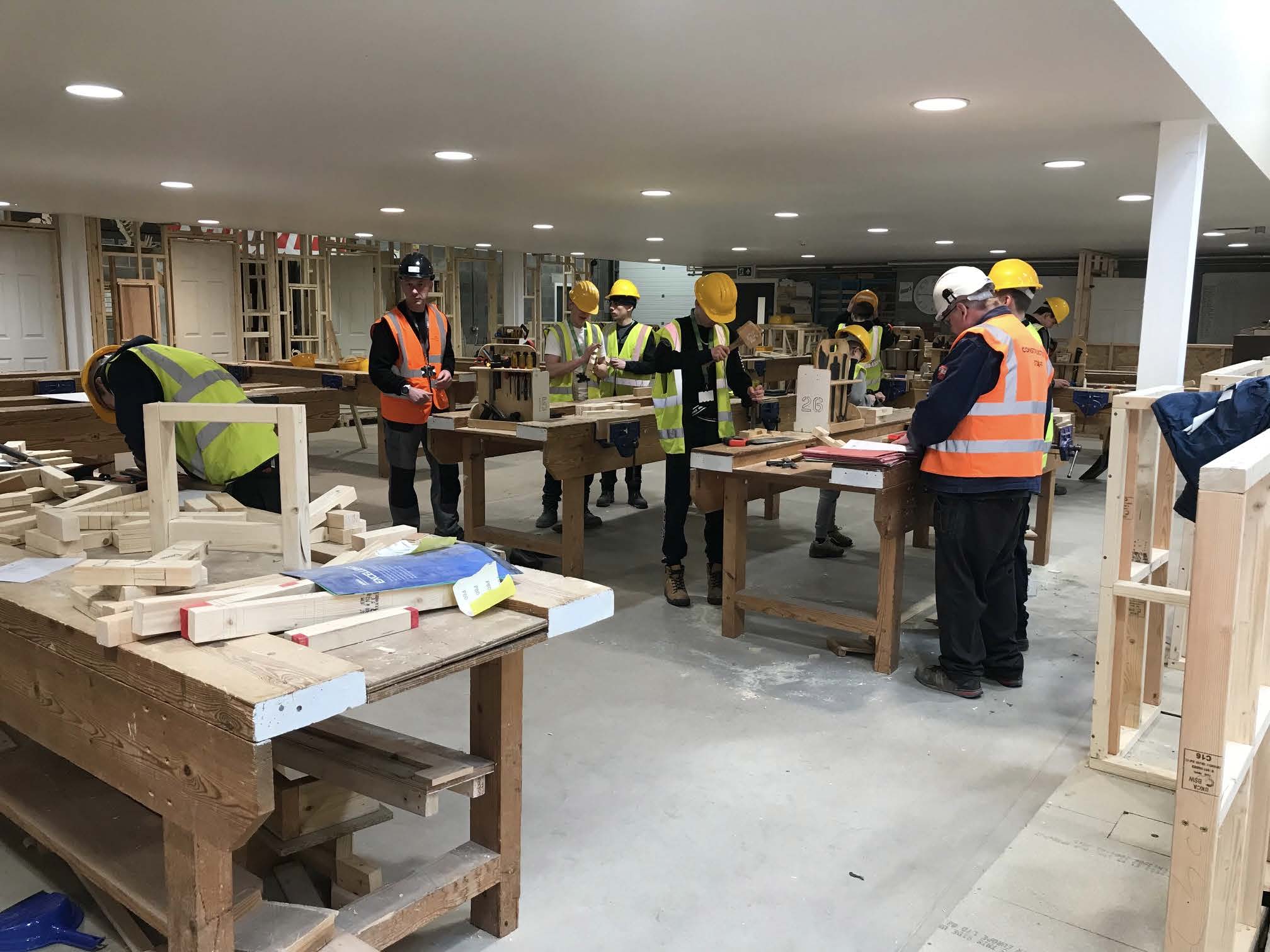 Building Heroes trainees at Roseheath College